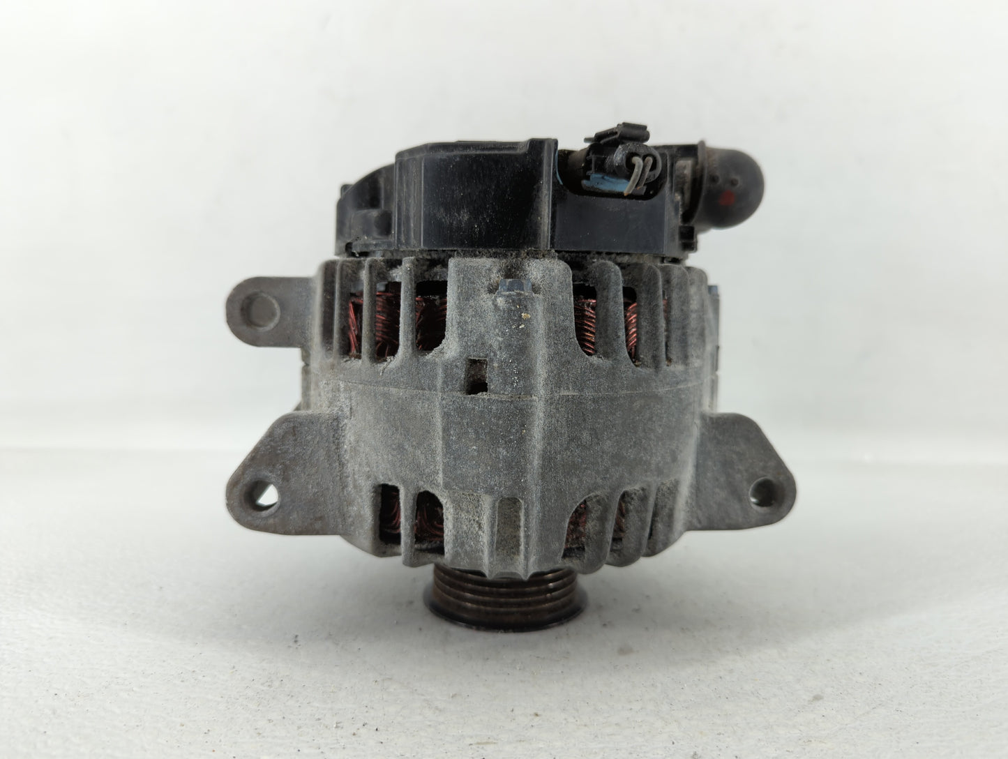 2010-2017 Chevrolet Equinox Alternator Replacement Generator Charging Assembly Engine OEM P/N:13588328 Fits OEM Used Auto Pa