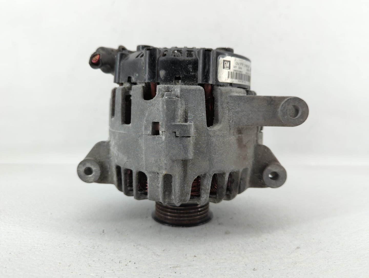 2010-2017 Chevrolet Equinox Alternator Replacement Generator Charging Assembly Engine OEM P/N:13588328 Fits OEM Used Auto Pa