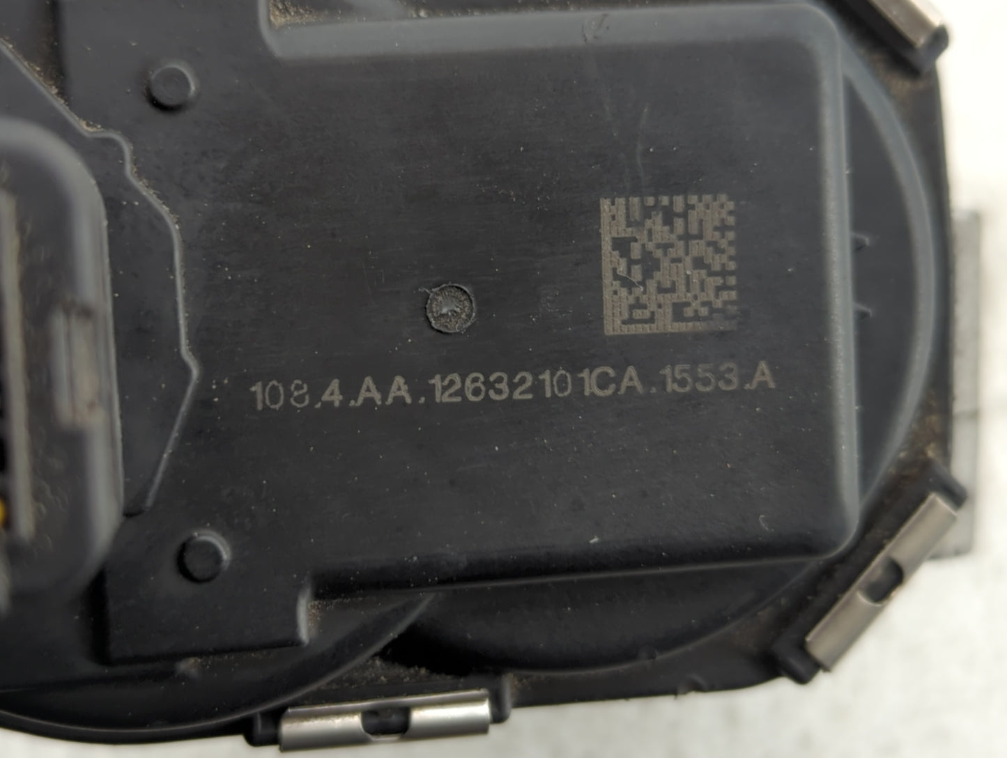 2012-2015 Chevrolet Equinox Throttle Body P/N:12632101CA Fits Fits 2012 2013 2014 2015 OEM Used Auto Parts - Oemusedautopart