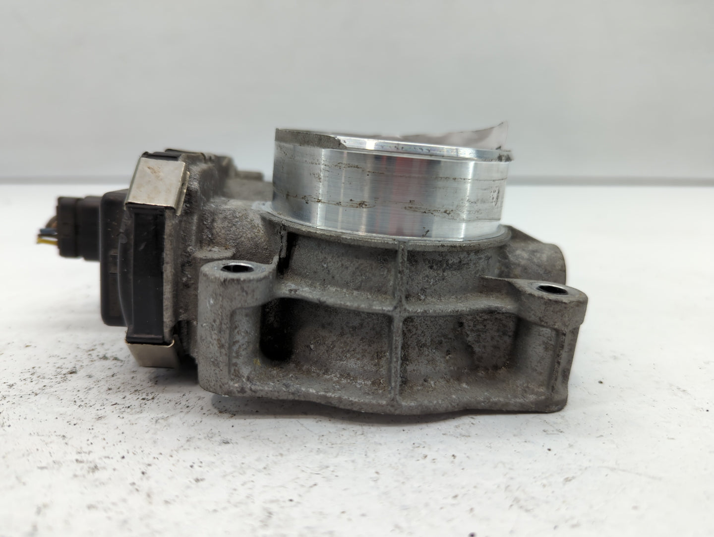 2012-2015 Chevrolet Equinox Throttle Body P/N:12632101CA Fits Fits 2012 2013 2014 2015 OEM Used Auto Parts - Oemusedautopart