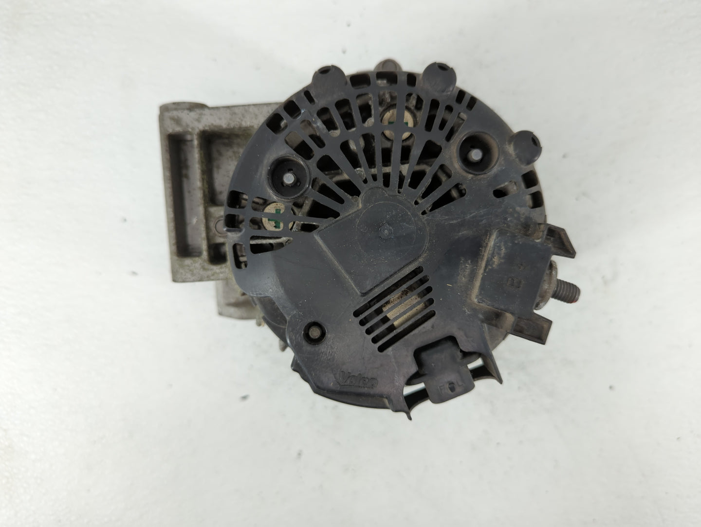 2010-2017 Chevrolet Equinox Alternator Replacement Generator Charging Assembly Engine OEM P/N:13588328 Fits OEM Used Auto Pa