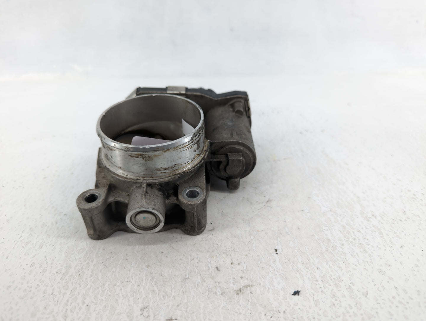2012-2015 Chevrolet Equinox Throttle Body P/N:12632135CA Fits Fits 2012 2013 2014 2015 OEM Used Auto Parts - Oemusedautopart