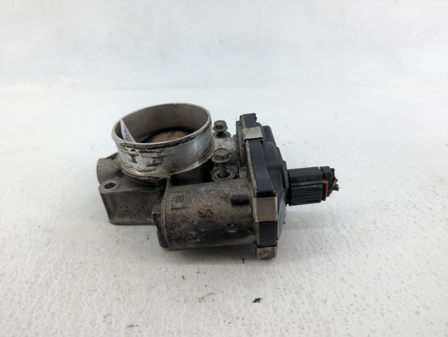 2012-2015 Chevrolet Equinox Throttle Body P/N:12632135CA Fits Fits 2012 2013 2014 2015 OEM Used Auto Parts - Oemusedautopart