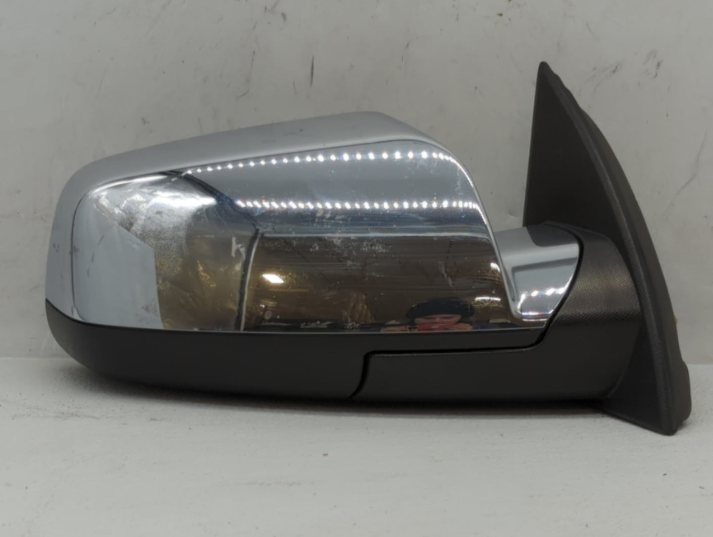 2014 Chevrolet Equinox Passenger Side View Mirror - Right Door Mirror OEM Used - Oemusedautoparts1.com