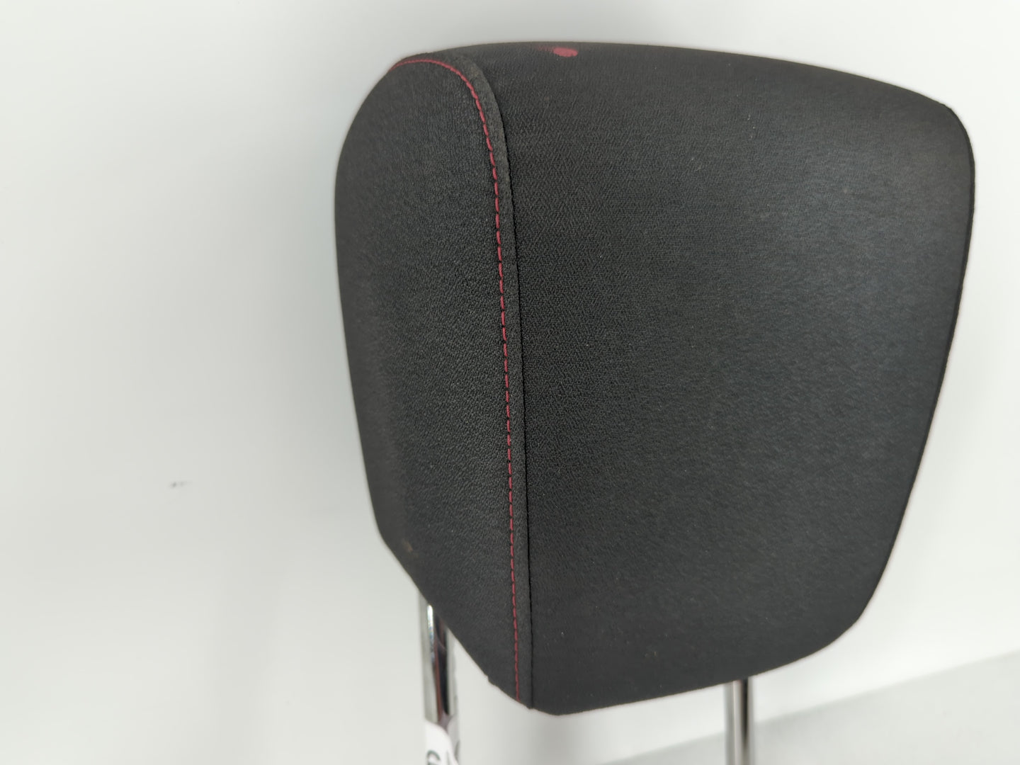 Chevrolet Equinox Headrest Head Rest Front Driver Passenger Seat Black - Oemusedautoparts1.com