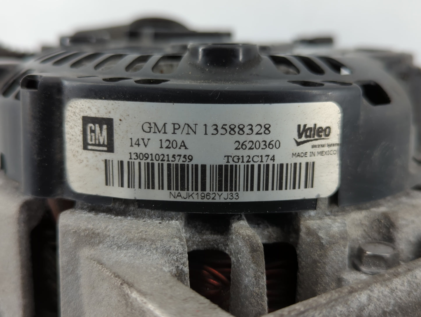 2010-2017 Chevrolet Equinox Alternator Replacement Generator Charging Assembly Engine OEM P/N:13588328 Fits OEM Used Auto Pa