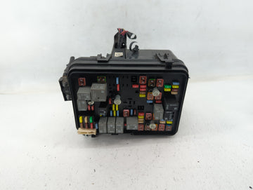 2013-2016 Chevrolet Equinox Fusebox Fuse Box Panel Relay Module P/N:22929762 01 Fits Fits 2013 2014 2015 2016 OEM Used Auto Parts