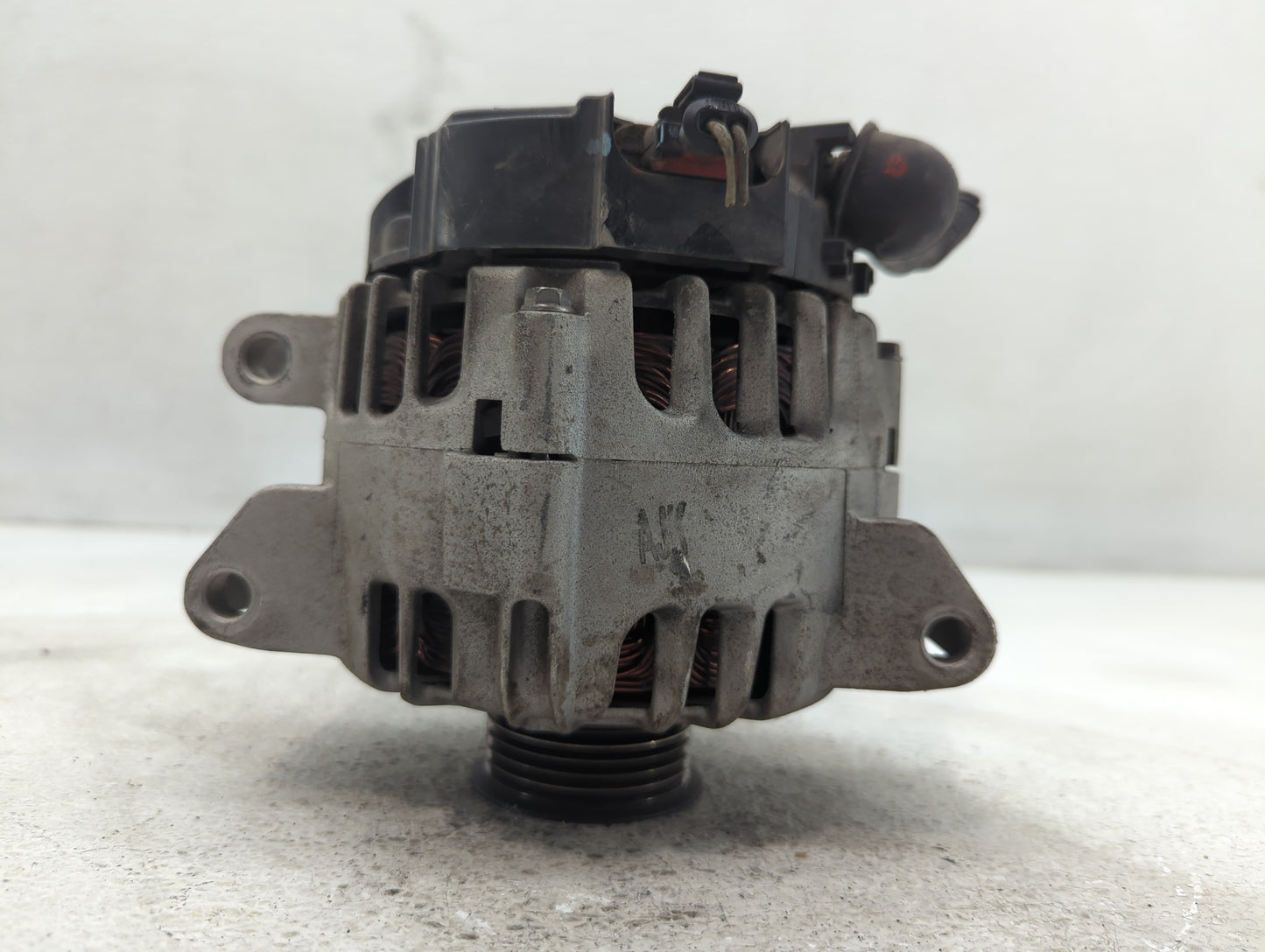 2010-2017 Chevrolet Equinox Alternator Replacement Generator Charging Assembly Engine OEM P/N:13588328 Fits OEM Used Auto Pa