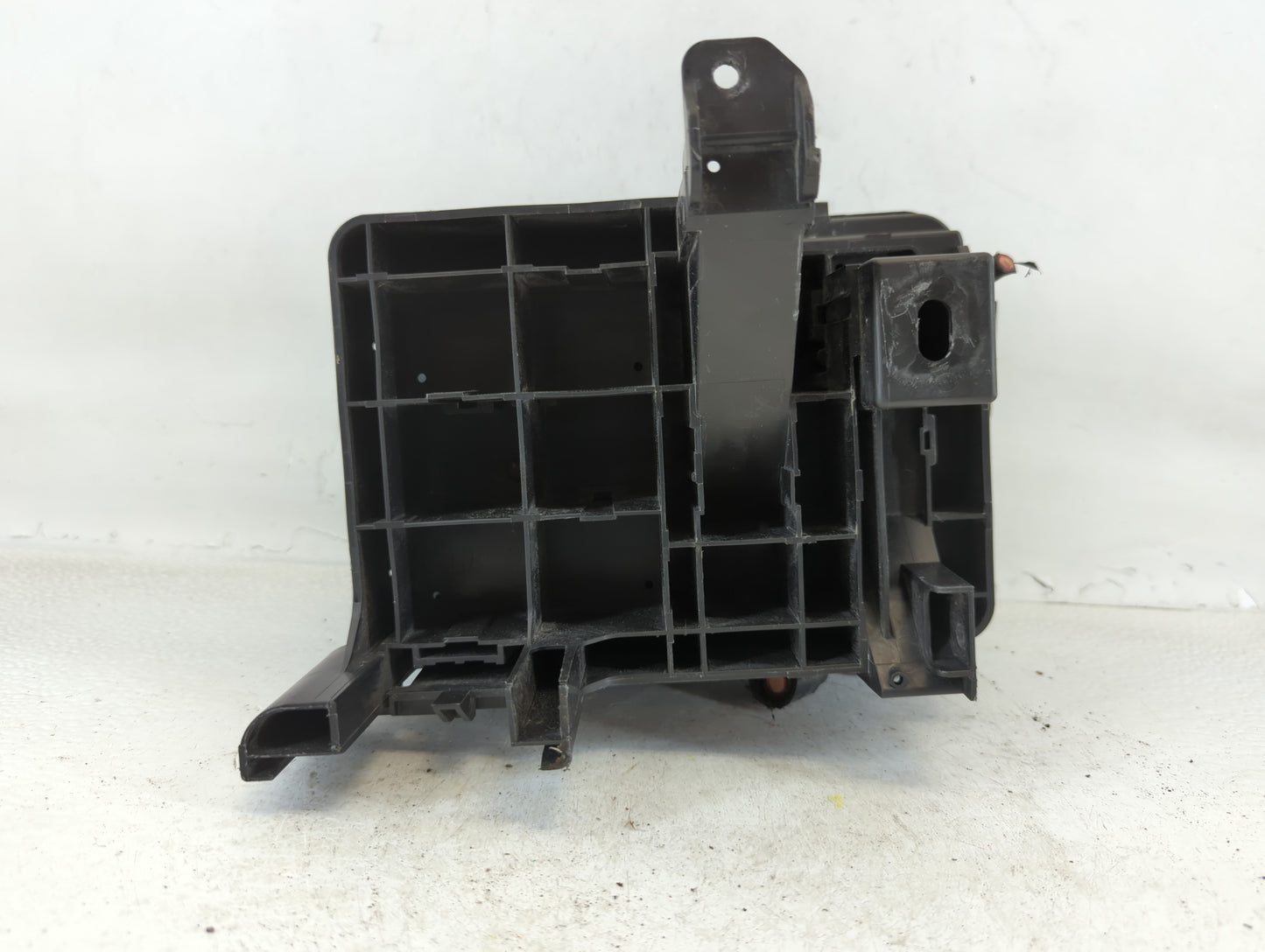 2013-2016 Chevrolet Equinox Fusebox Fuse Box Panel Relay Module P/N:22929763_01 Fits Fits 2013 2014 2015 2016 OEM Used Auto 