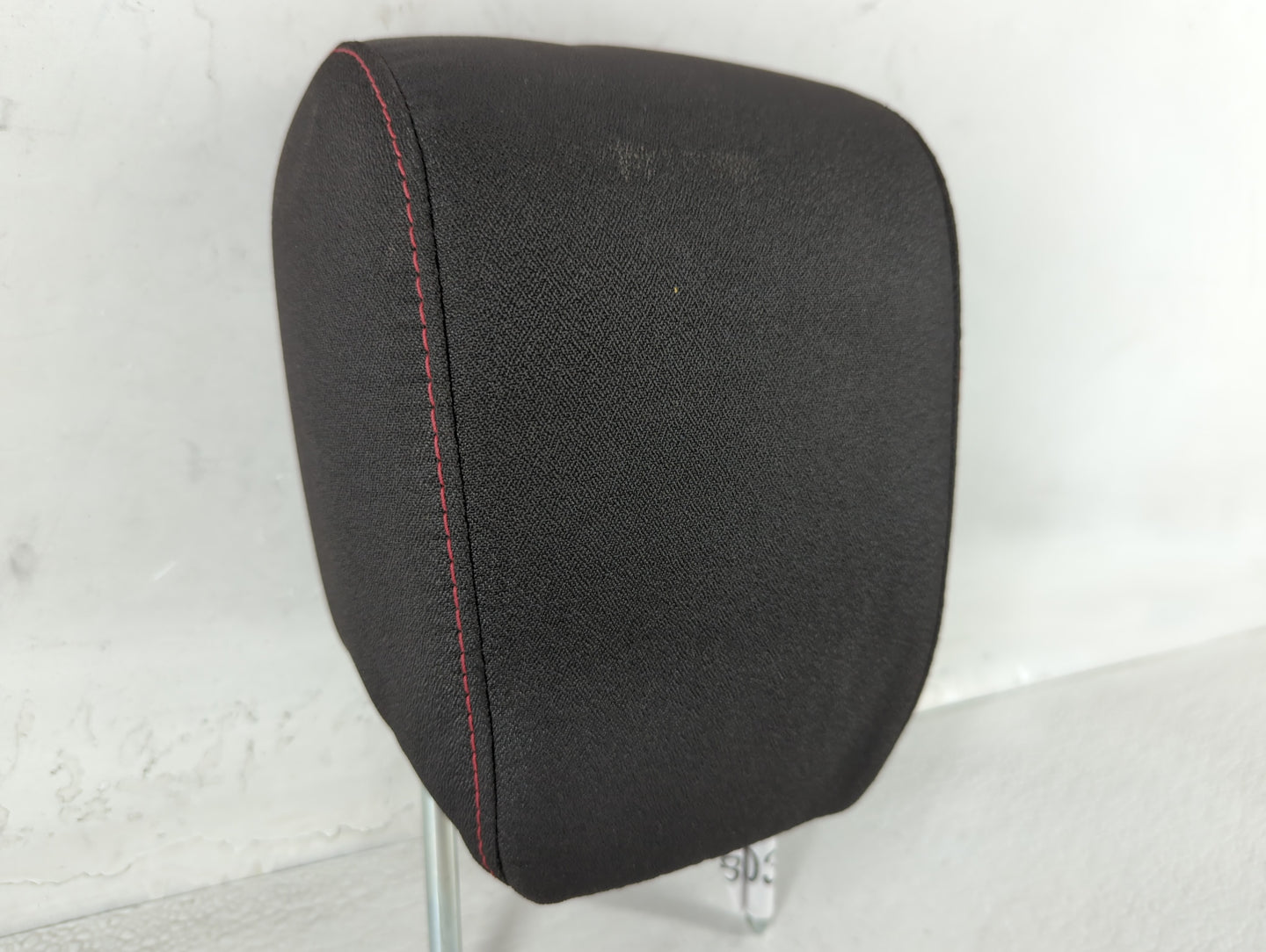 Chevrolet Equinox Headrest Head Rest Rear Seat Black - Oemusedautoparts1.com