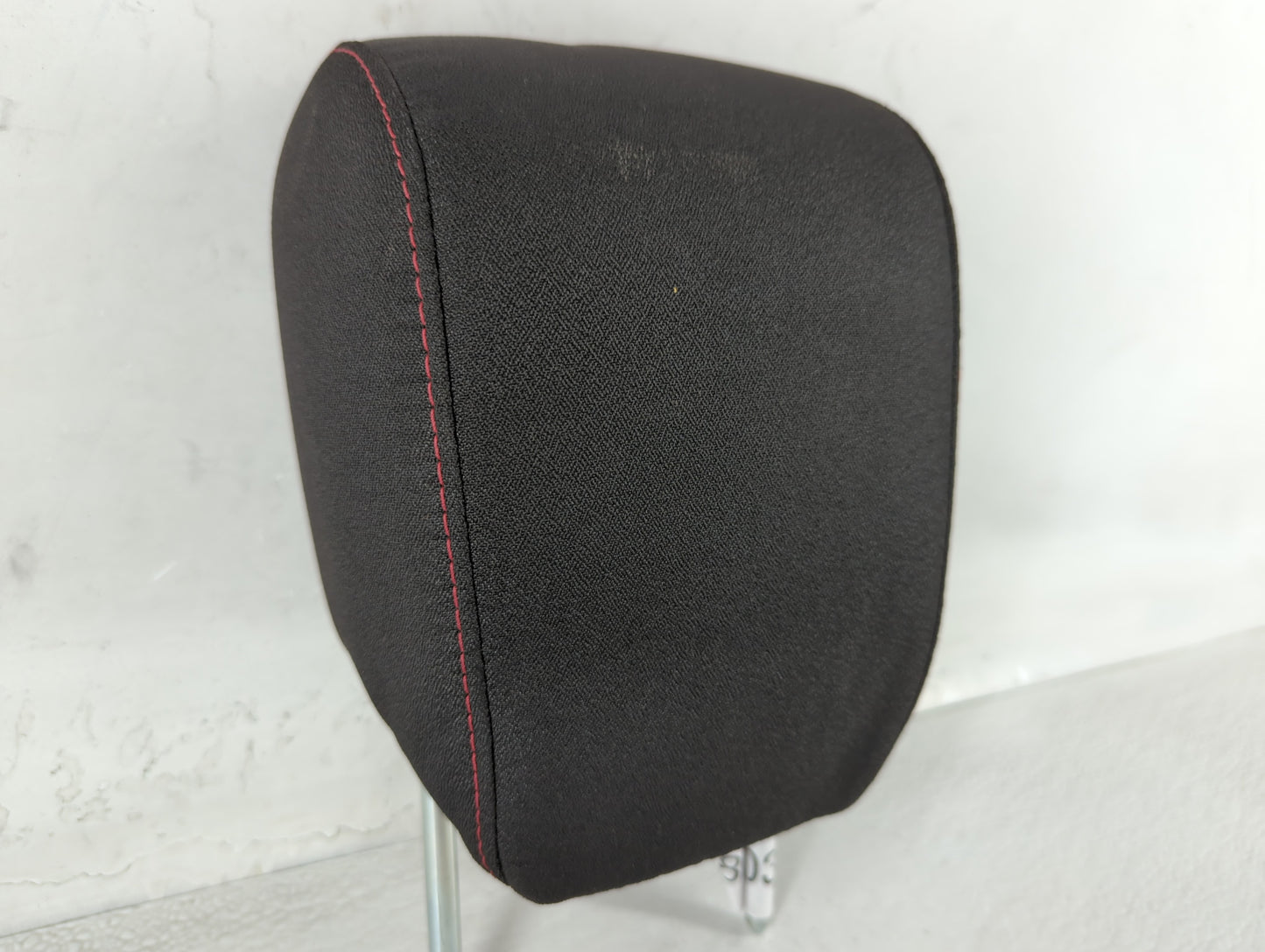 Chevrolet Equinox Headrest Head Rest Rear Seat Black - Oemusedautoparts1.com