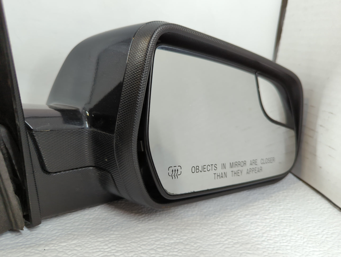 2011-2014 Chevrolet Equinox Passenger Side View Mirror - Right Door Mirror OEM Used - Oemusedautoparts1.com