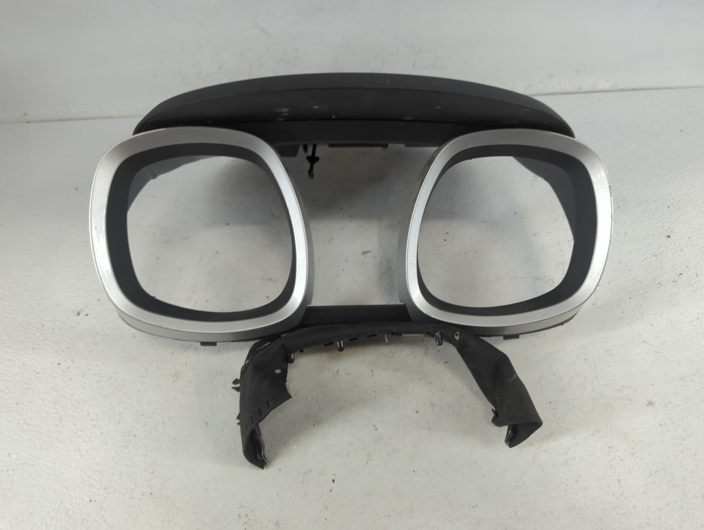 2014 Chevrolet Equinox Instrument Cluster Bezel - Oemusedautoparts1.com