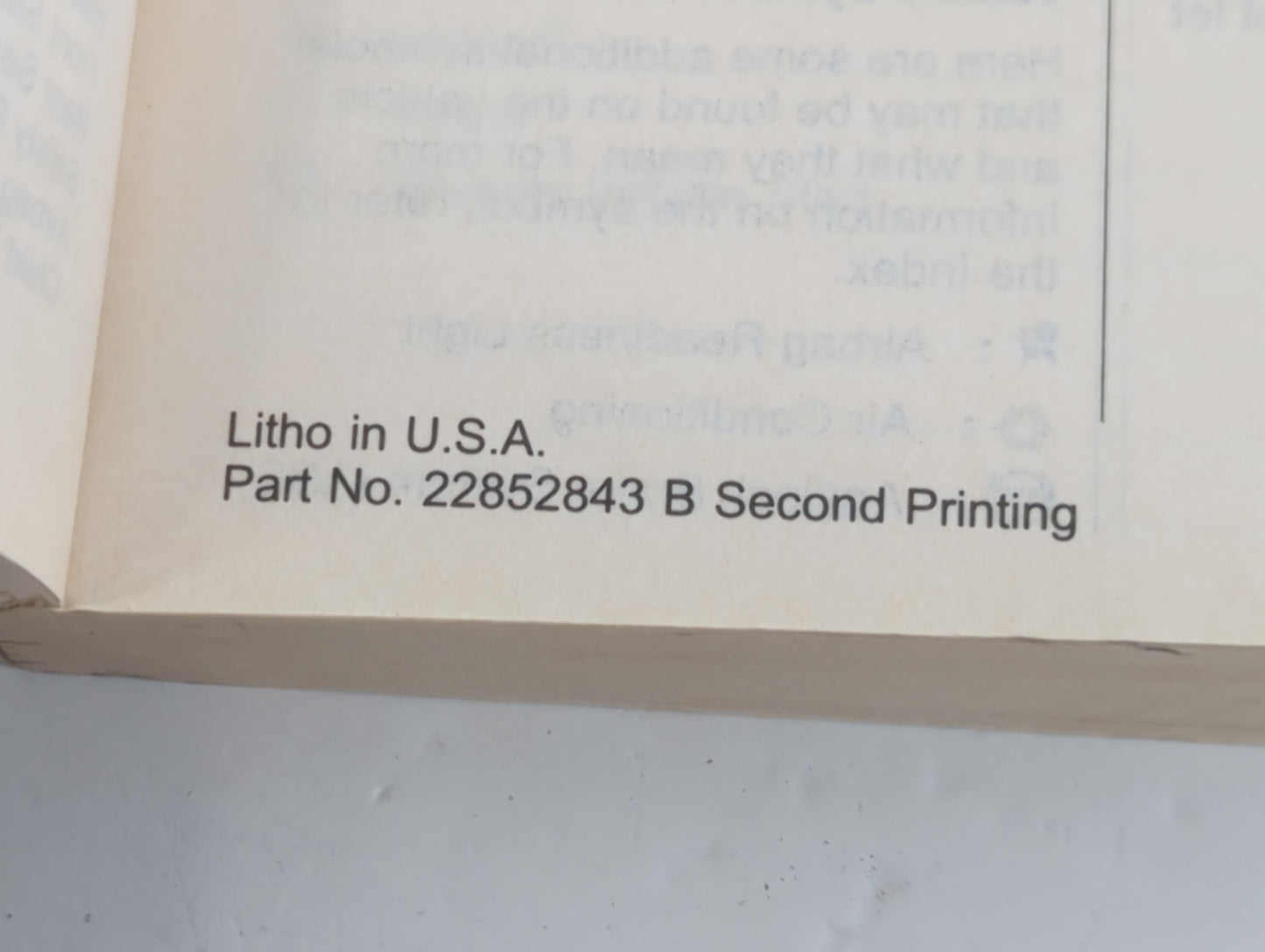 2014 Chevrolet Equinox Owners Manual Book Guide P/N:22852843 B OEM Used Auto Parts - Oemusedautoparts1.com