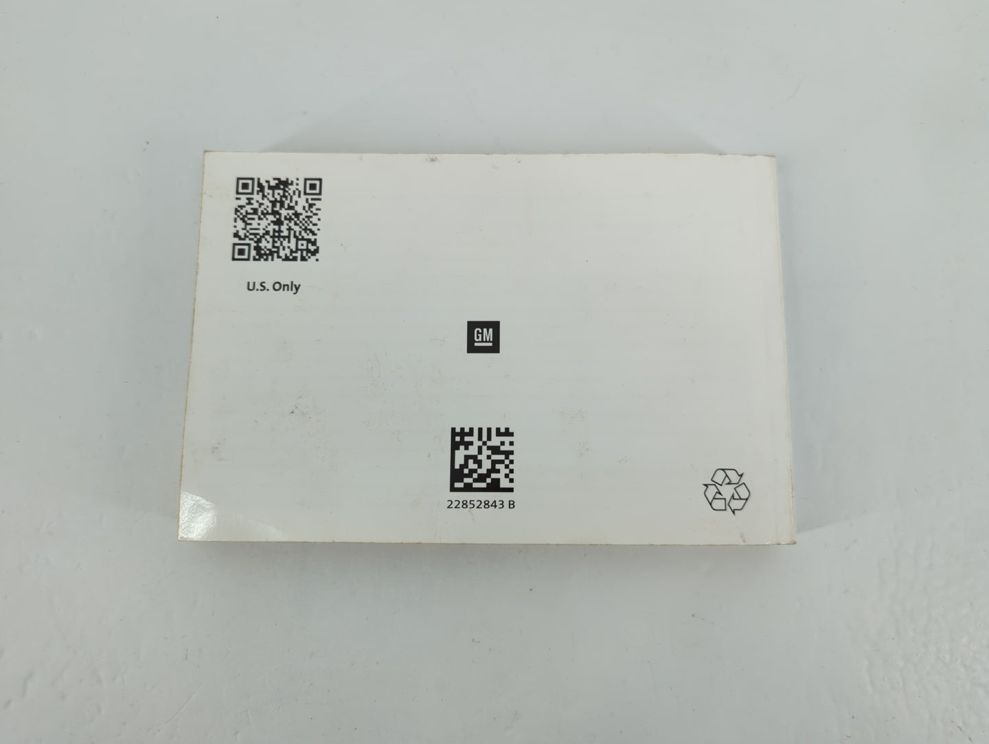 2014 Chevrolet Equinox Owners Manual Book Guide P/N:22852843 B OEM Used Auto Parts - Oemusedautoparts1.com