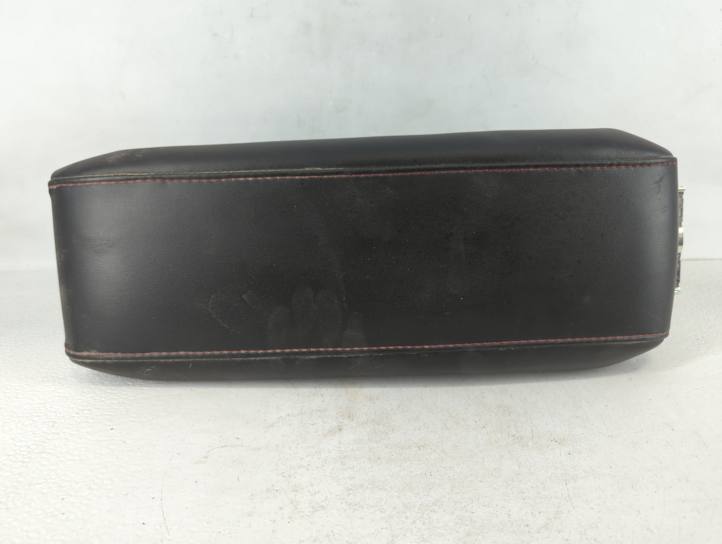 2014 Chevrolet Equinox Center Console Armrest Cover Lid P/N:03-9098 1322014 Fits OEM Used Auto Parts - Oemusedautoparts1.com