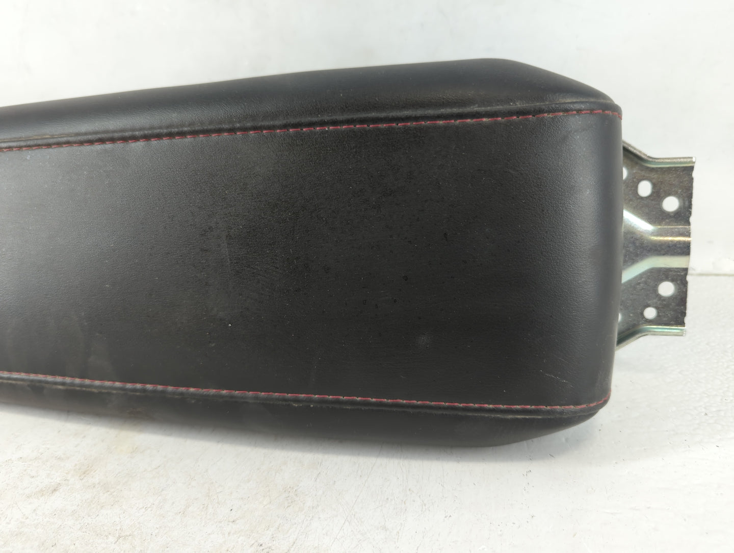 2014 Chevrolet Equinox Center Console Armrest Cover Lid P/N:03-9098 1322014 Fits OEM Used Auto Parts - Oemusedautoparts1.com