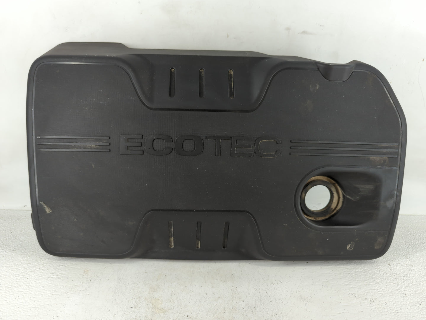 2014 Chevrolet Equinox Engine Cover - Oemusedautoparts1.com