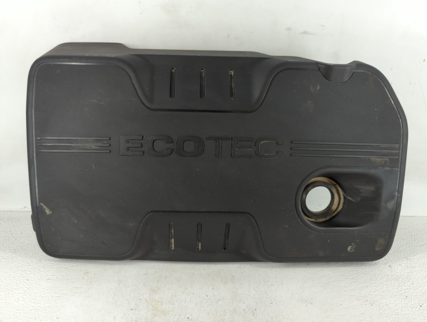 2014 Chevrolet Equinox Engine Cover - Oemusedautoparts1.com