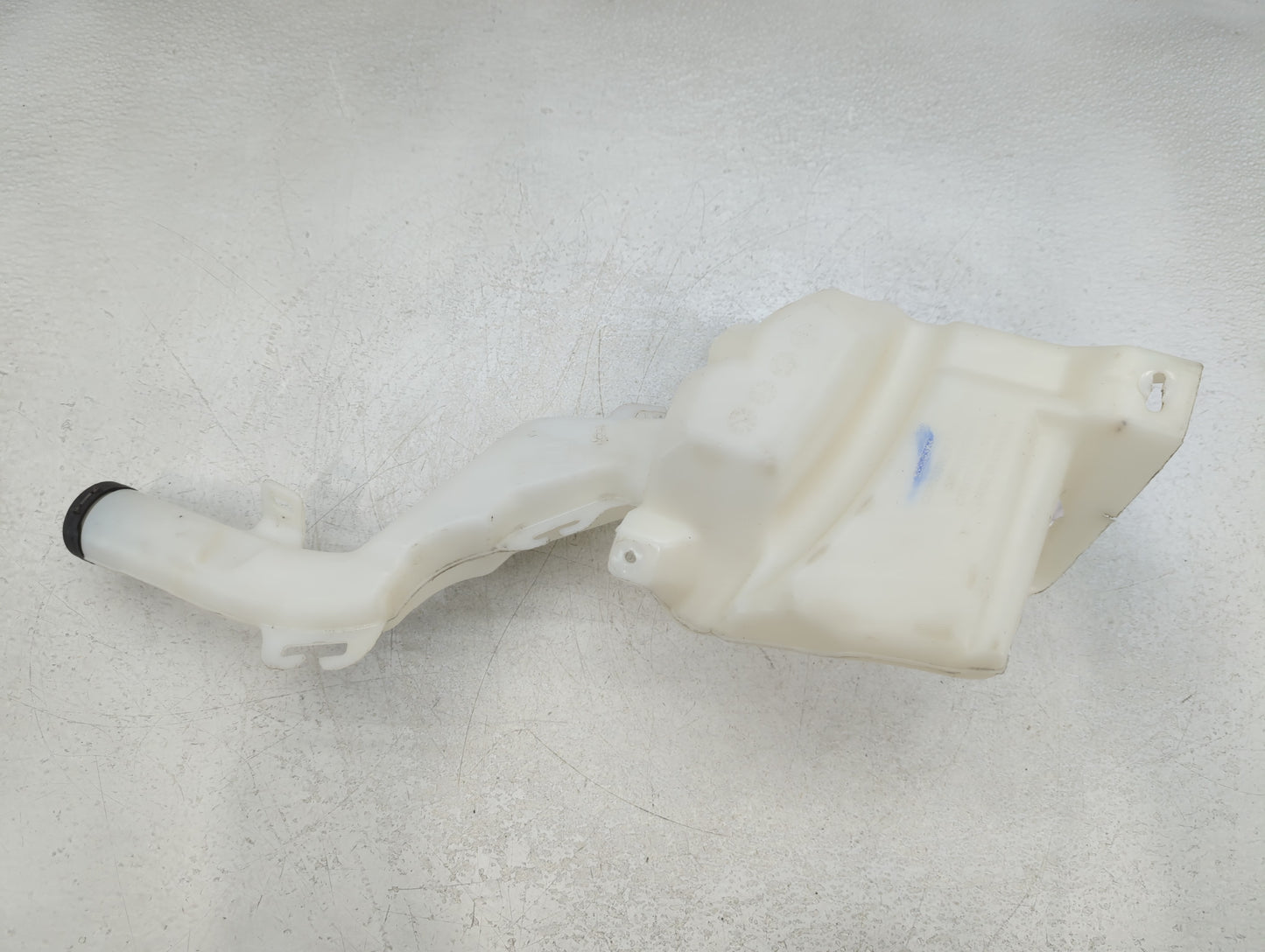 2010-2017 Chevrolet Equinox Windshield Washer Fluid Reservoir Bottle Oem - Oemusedautoparts1.com