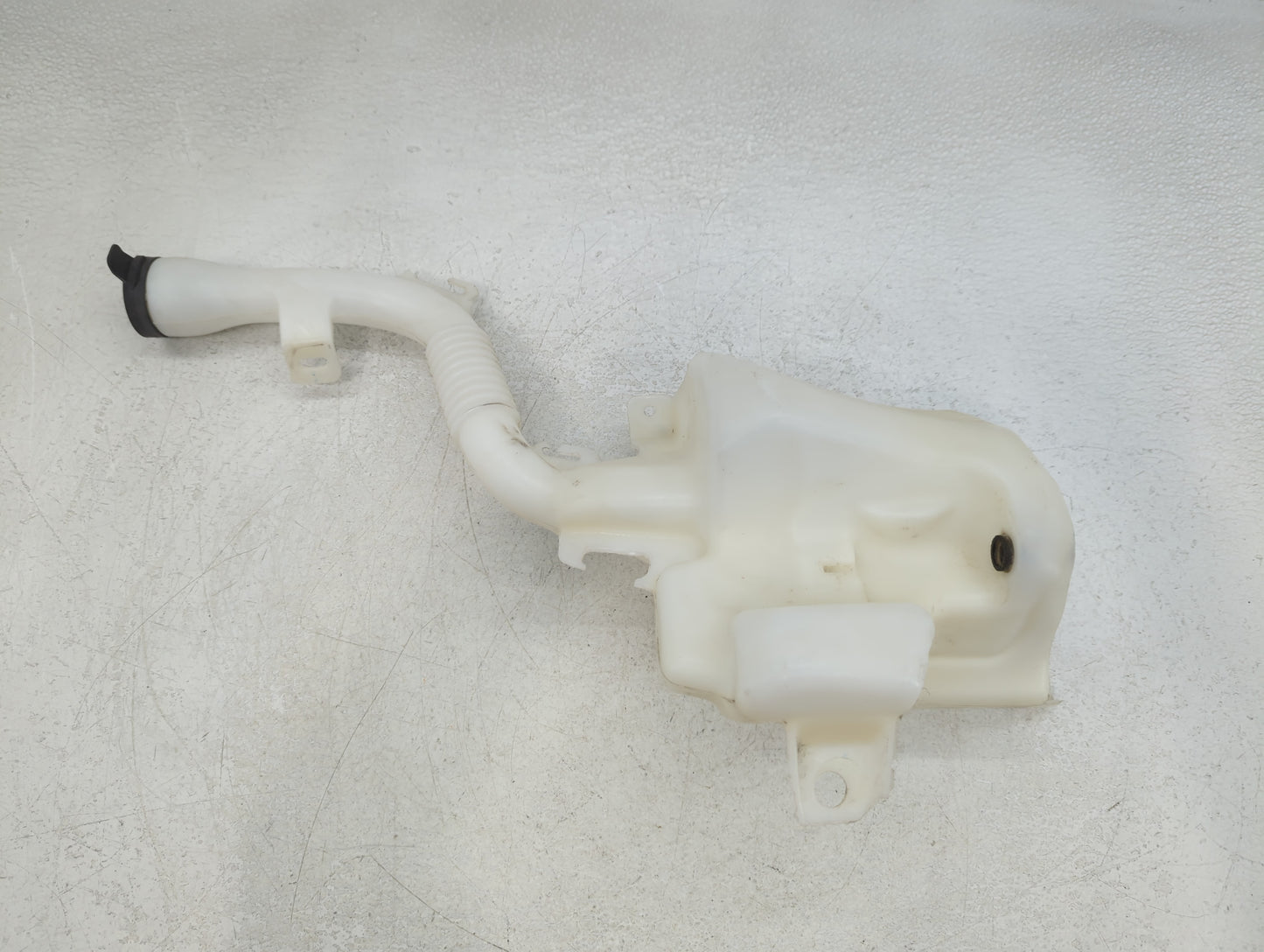 2010-2017 Chevrolet Equinox Windshield Washer Fluid Reservoir Bottle Oem - Oemusedautoparts1.com