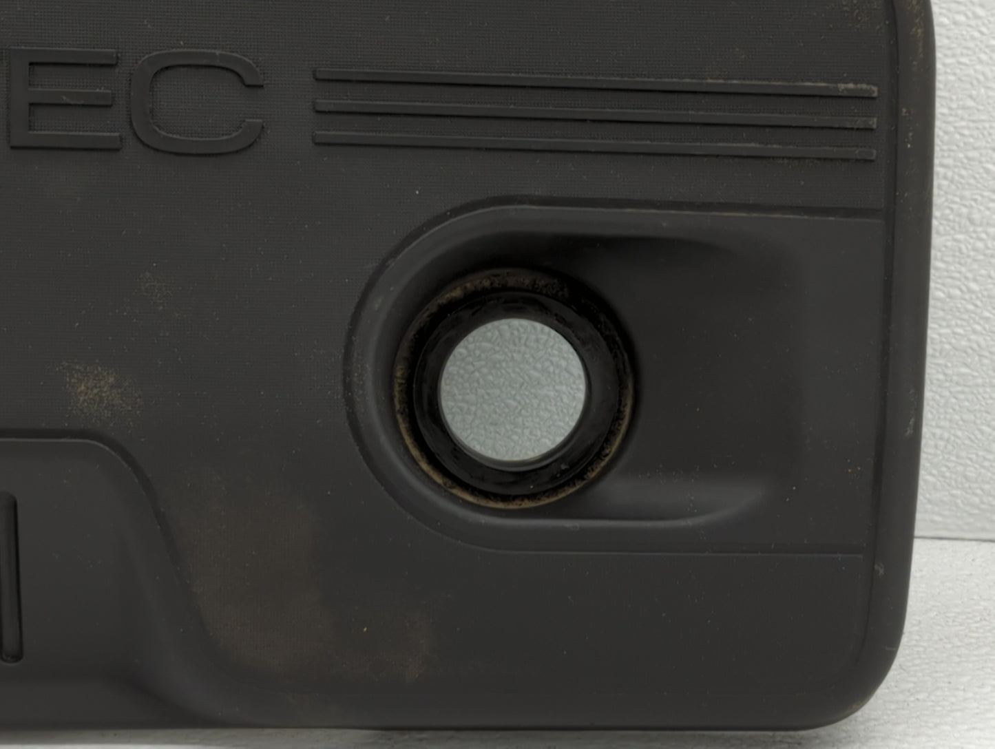 2014 Chevrolet Equinox Engine Cover - Oemusedautoparts1.com