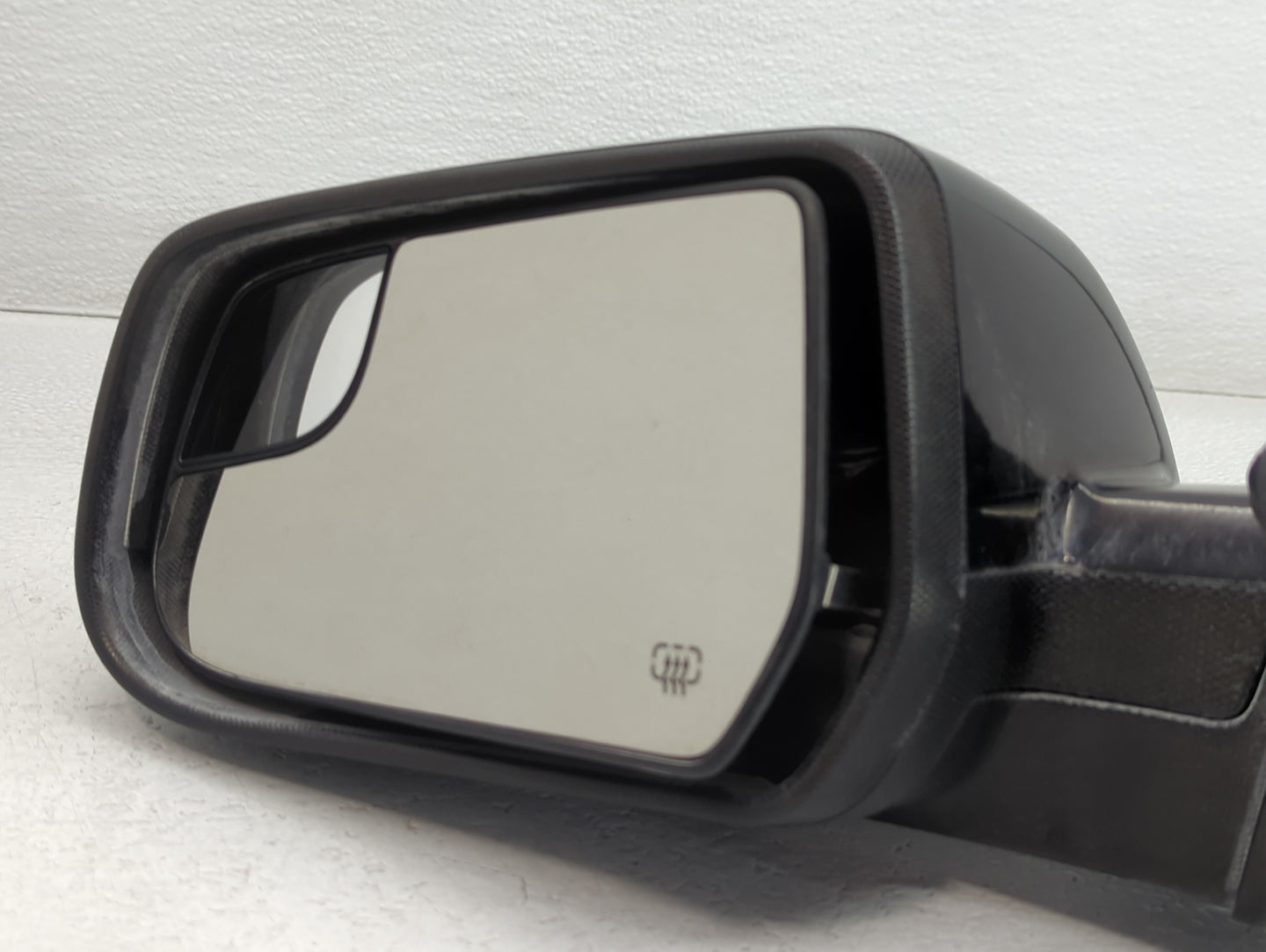 2011-2014 Chevrolet Equinox Driver Side View Mirror - Left Door Mirror OEM Used - Oemusedautoparts1.com
