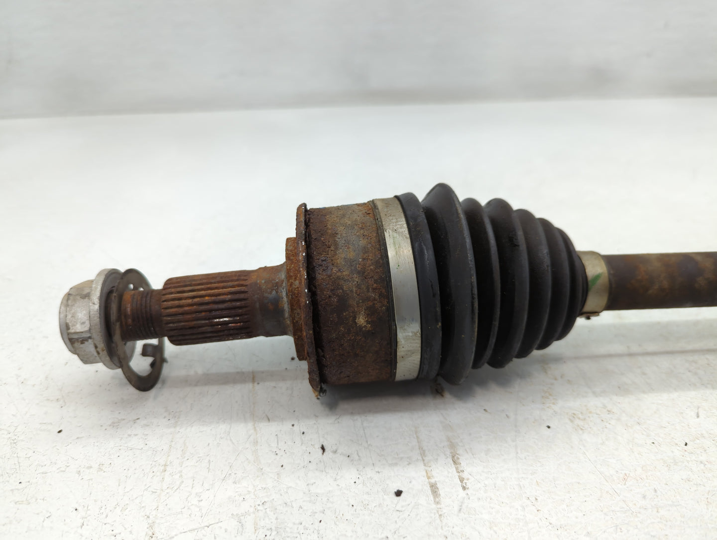 2010-2017 Chevrolet Equinox Axle Shaft Front Driver Cv C/v - Oemusedautoparts1.com
