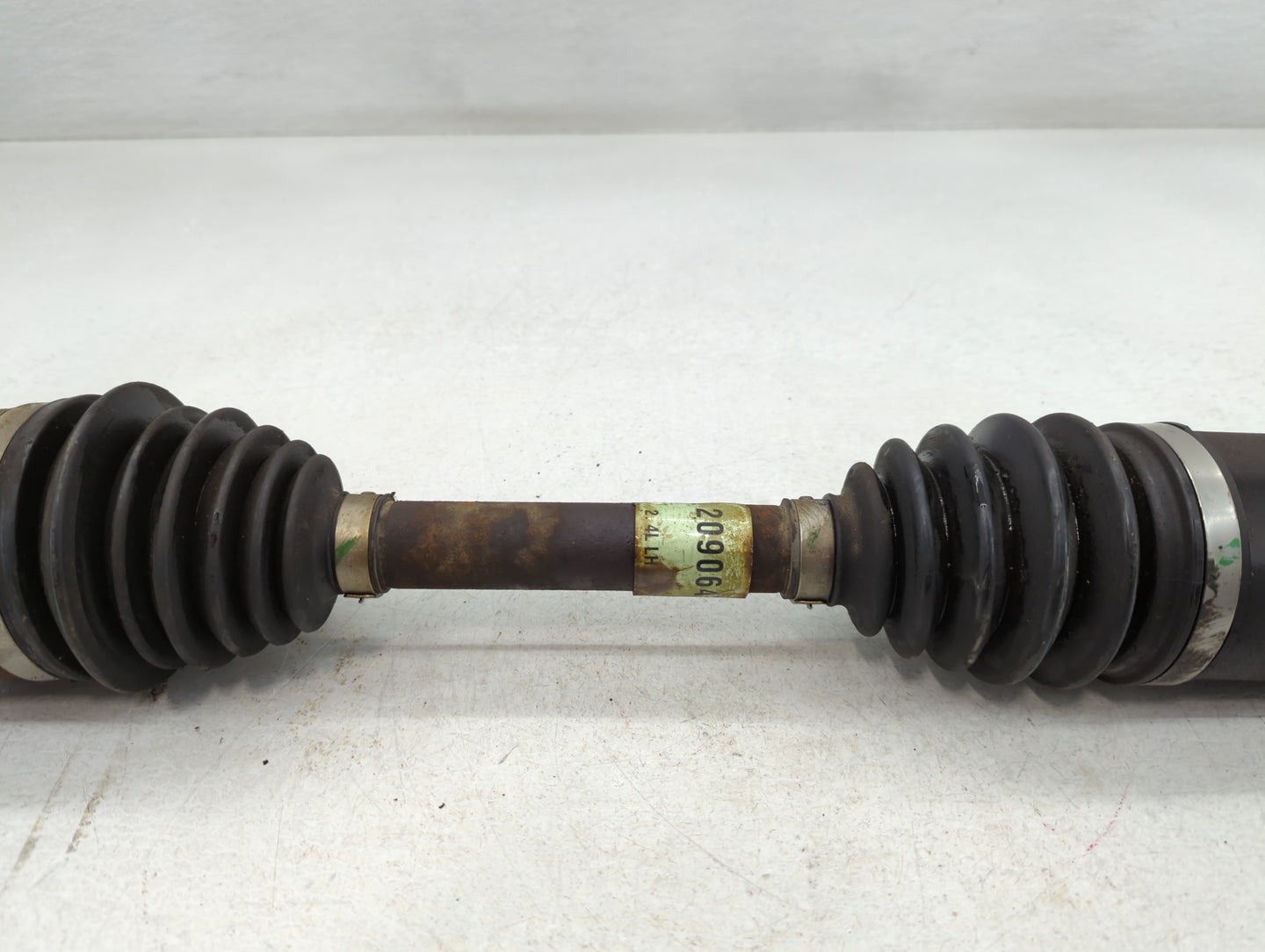 2010-2017 Chevrolet Equinox Axle Shaft Front Driver Cv C/v - Oemusedautoparts1.com