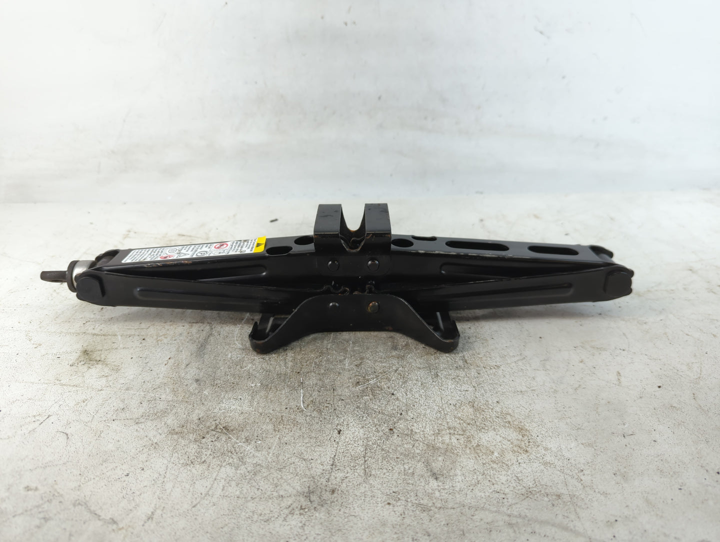 2014 Chevrolet Equinox Spare Scissor Car Jack - Oemusedautoparts1.com