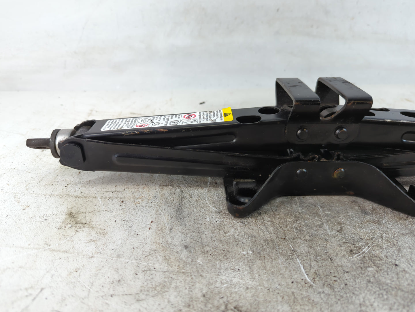 2014 Chevrolet Equinox Spare Scissor Car Jack - Oemusedautoparts1.com