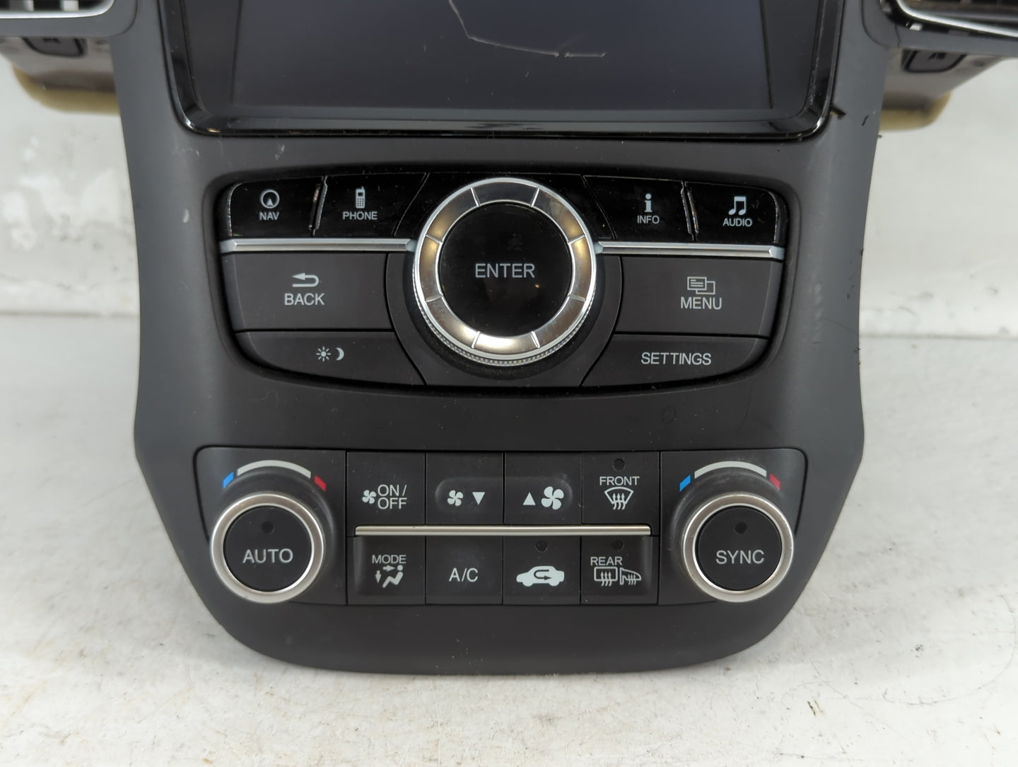 2014 Chevrolet Equinox Radio AM FM Cd Player Receiver Replacement P/N:39540-TX4-A220-M1 Fits OEM Used Auto Parts - Oemusedau
