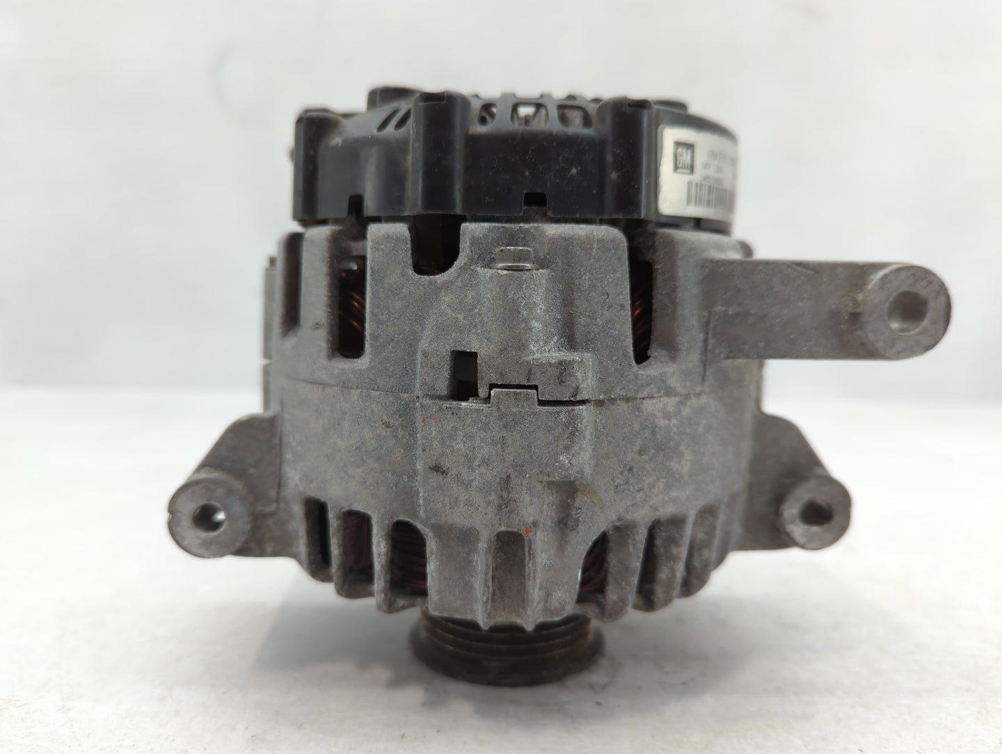 2010-2017 Chevrolet Equinox Alternator Replacement Generator Charging Assembly Engine OEM P/N:13588328 Fits OEM Used Auto Pa