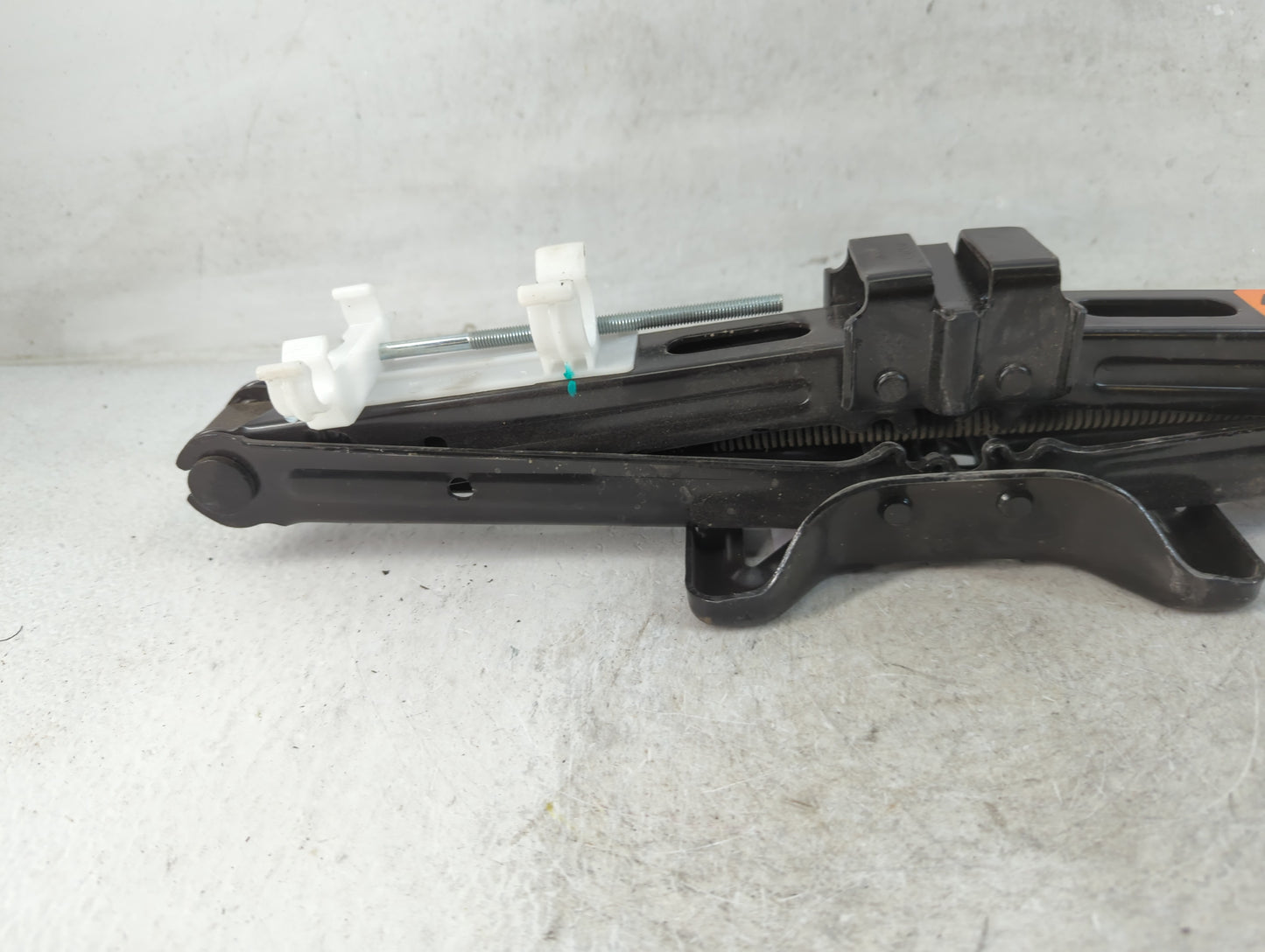 2014 Chevrolet Equinox Spare Scissor Car Jack 801249 - Oemusedautoparts1.com