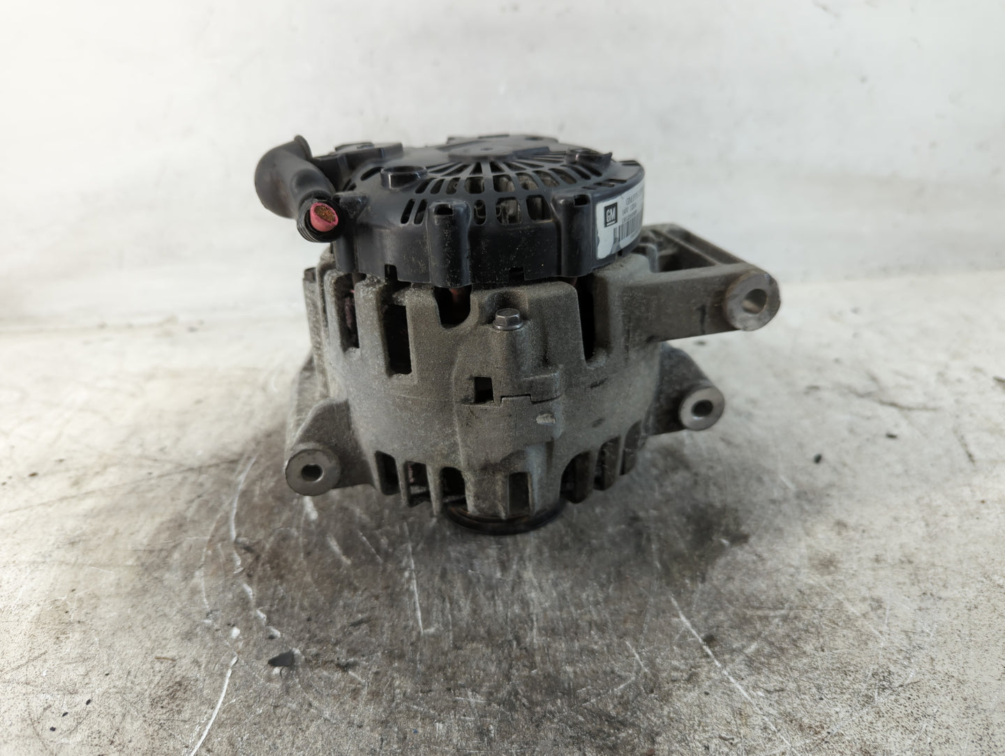2010-2017 Chevrolet Equinox Alternator Replacement Generator Charging Assembly Engine OEM P/N:13588328 Fits OEM Used Auto Pa