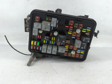 2013-2015 Chevrolet Equinox Fusebox Fuse Box Panel Relay Module P/N:22929762_01 Fits Fits 2013 2014 2015 OEM Used Auto Parts