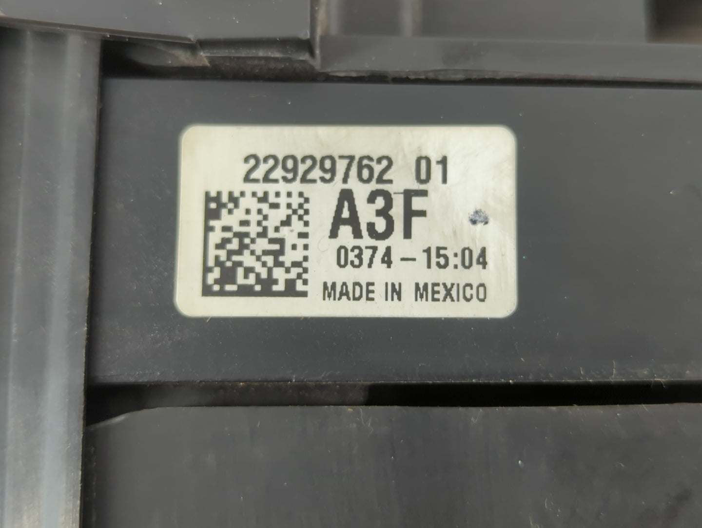 2013-2015 Chevrolet Equinox Fusebox Fuse Box Panel Relay Module P/N:22929762_01 Fits Fits 2013 2014 2015 OEM Used Auto Parts