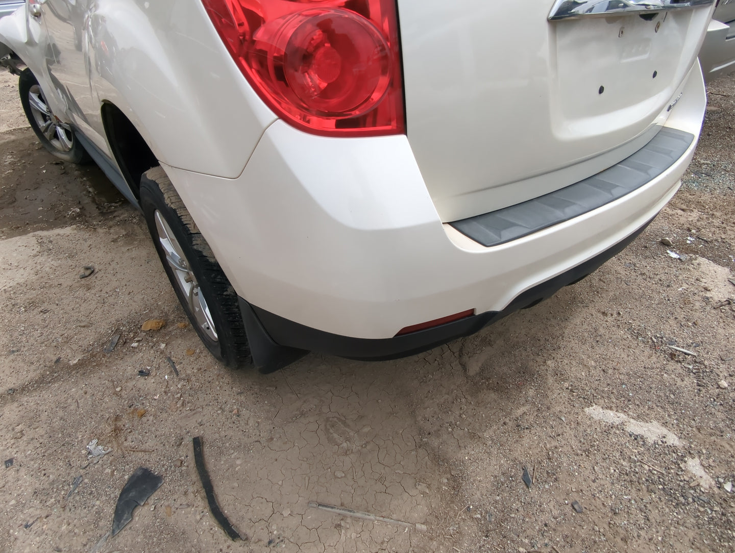 2010-2015 Chevrolet Equinox Rear Bumper Assembly Oem - Oemusedautoparts1.com