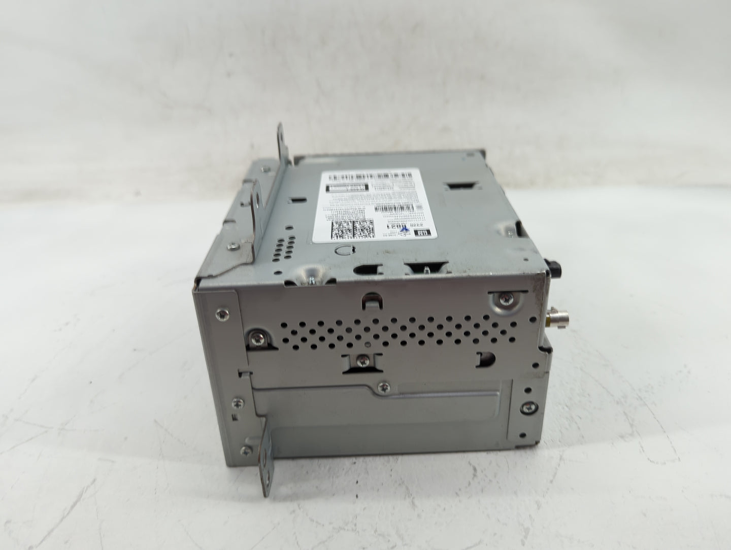 2010-2017 Chevrolet Equinox Radio AM FM Cd Player Receiver Replacement Fits Fits 2010 2011 2012 2013 2014 2015 2016 2017 OEM