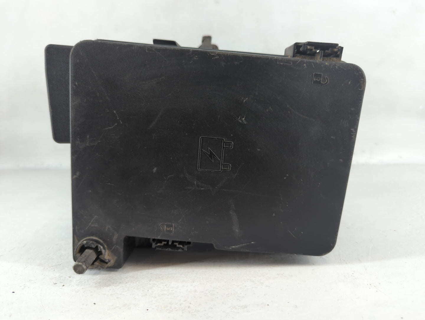 2013-2016 Chevrolet Equinox Fusebox Fuse Box Panel Relay Module P/N:22929763_01 Fits Fits 2013 2014 2015 2016 OEM Used Auto 