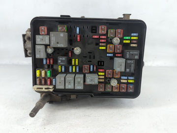 2013-2016 Chevrolet Equinox Fusebox Fuse Box Panel Relay Module P/N:22929763_01 Fits Fits 2013 2014 2015 2016 OEM Used Auto Parts