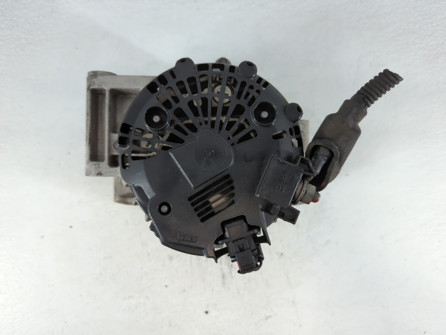 2010-2017 Chevrolet Equinox Alternator Replacement Generator Charging Assembly Engine OEM P/N:13588328 Fits OEM Used Auto Pa