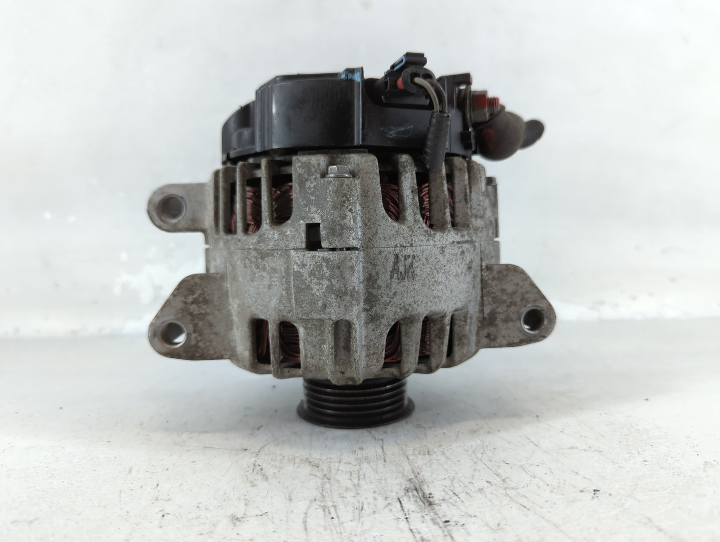2010-2017 Chevrolet Equinox Alternator Replacement Generator Charging Assembly Engine OEM P/N:13588328 Fits OEM Used Auto Pa