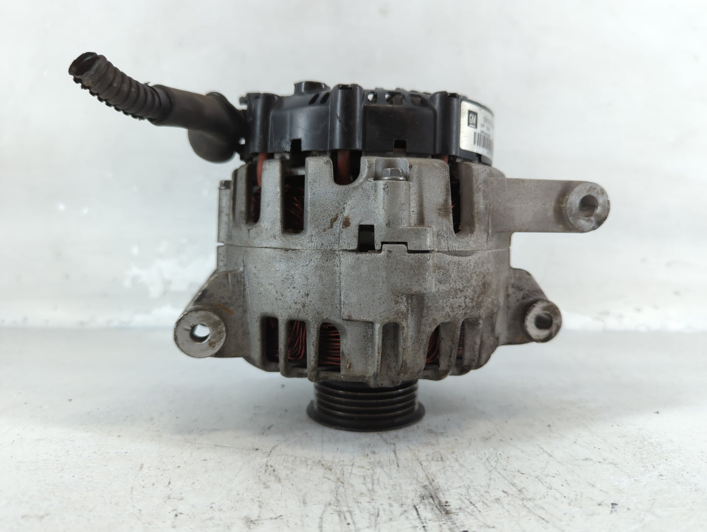 2010-2017 Chevrolet Equinox Alternator Replacement Generator Charging Assembly Engine OEM P/N:13588328 Fits OEM Used Auto Pa