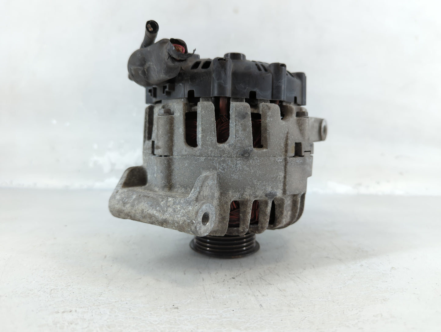 2010-2017 Chevrolet Equinox Alternator Replacement Generator Charging Assembly Engine OEM P/N:2620360 13588328 Fits OEM Used