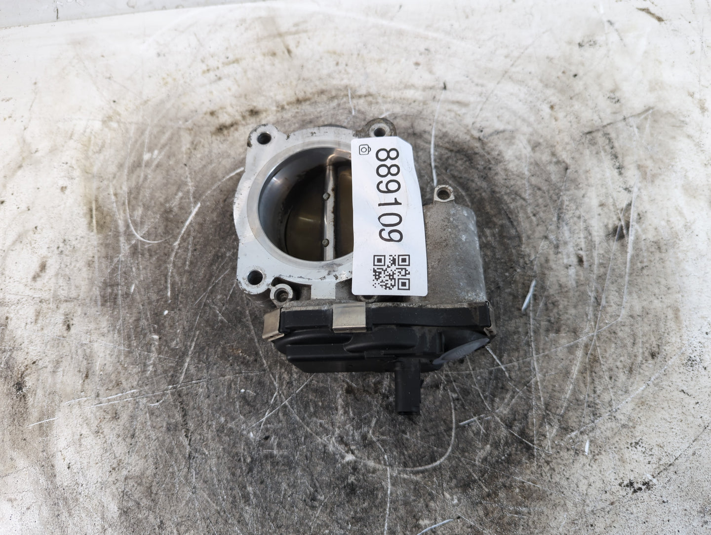 2012-2015 Chevrolet Equinox Throttle Body P/N:1911A 12632101CA, 0284AA Fits Fits 2012 2013 2014 2015 OEM Used Auto Parts - O