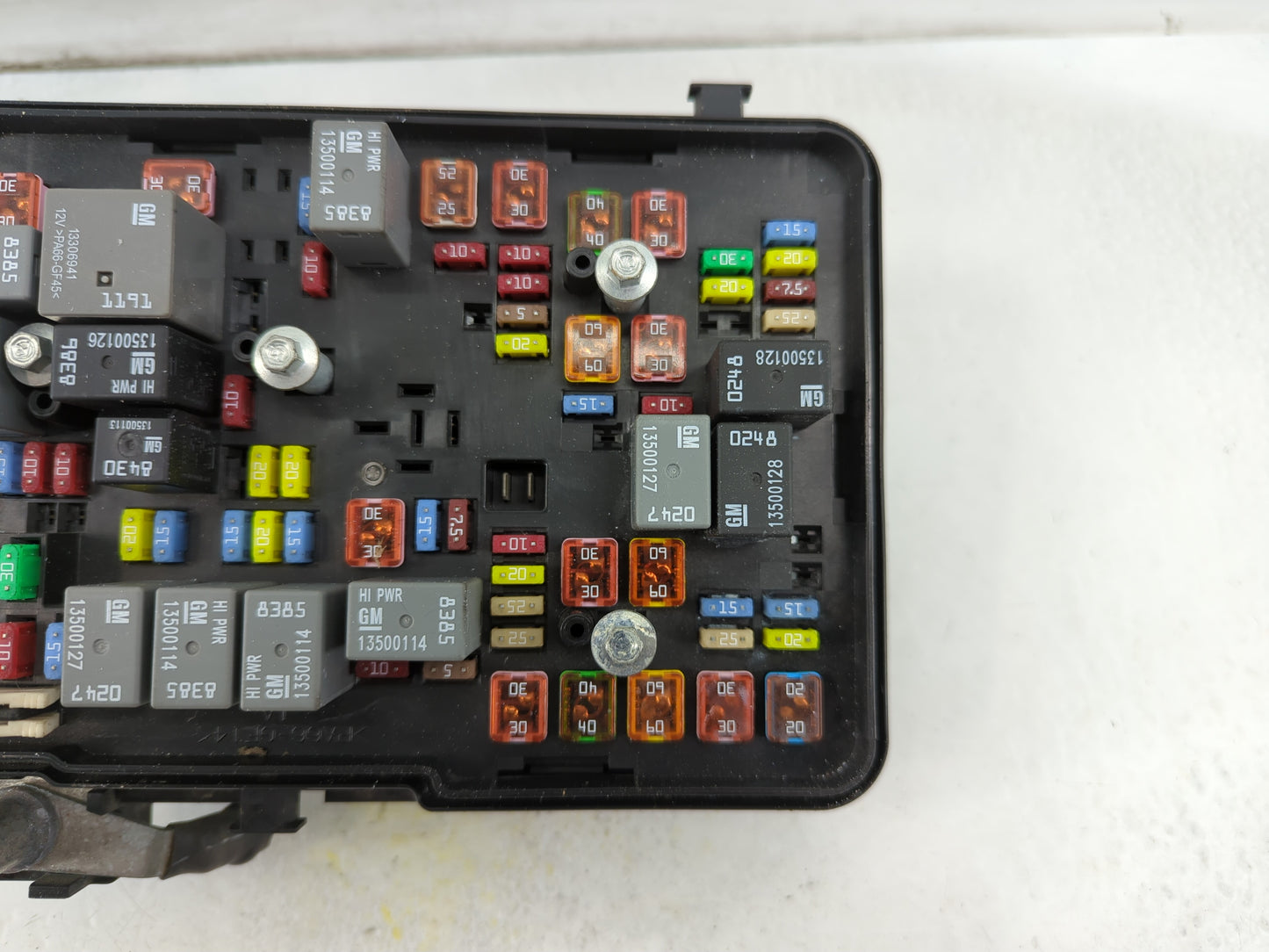 2014 Chevrolet Equinox Fusebox Fuse Box Panel Relay Module Fits OEM Used Auto Parts - Oemusedautoparts1.com