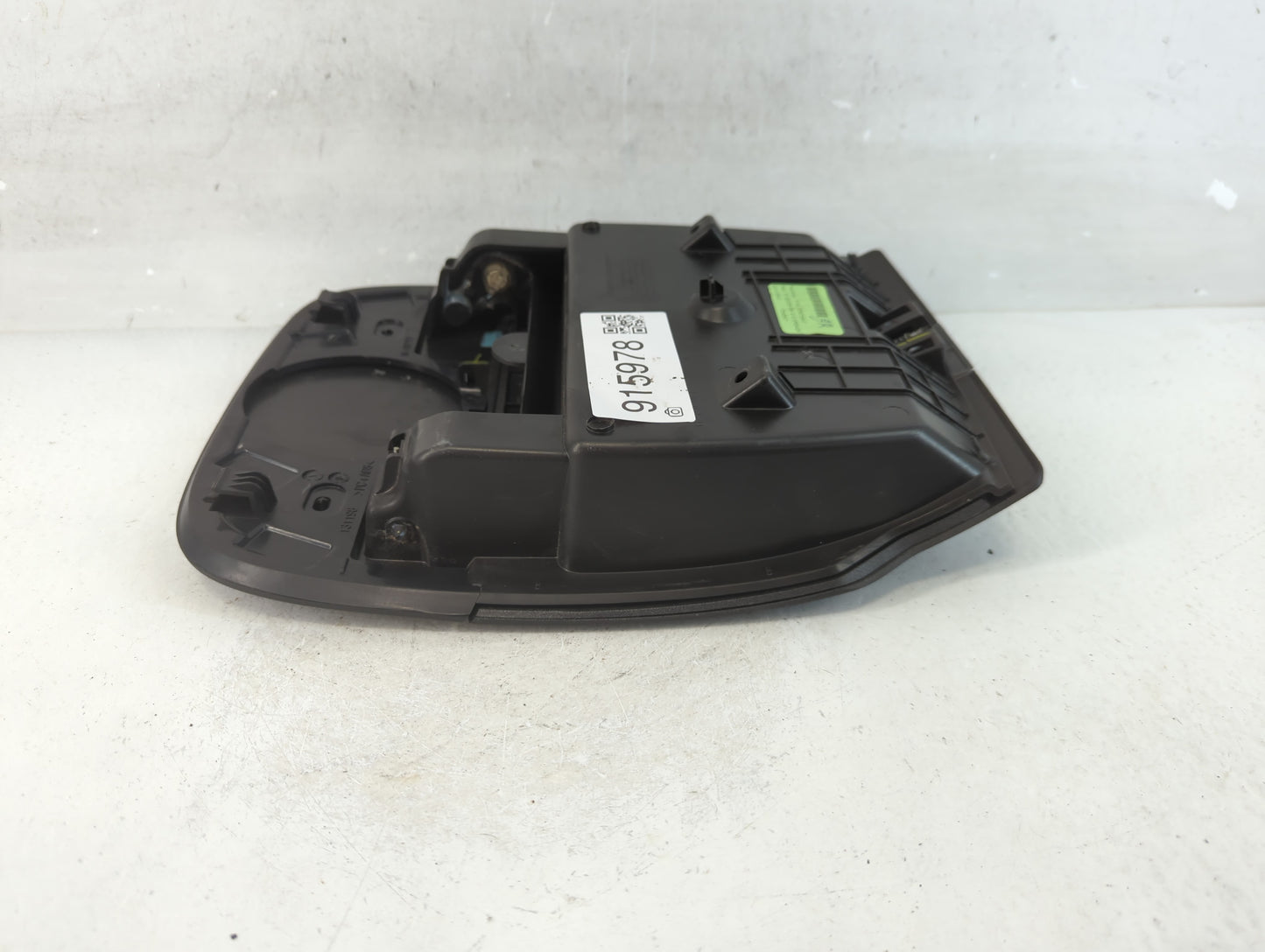 2014-2017 Chevrolet Equinox Overhead Roof Console 915978 - Oemusedautoparts1.com