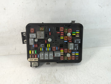 2013-2016 Chevrolet Equinox Fusebox Fuse Box Panel Relay Module P/N:22929763 Fits Fits 2013 2014 2015 2016 OEM Used Auto Parts