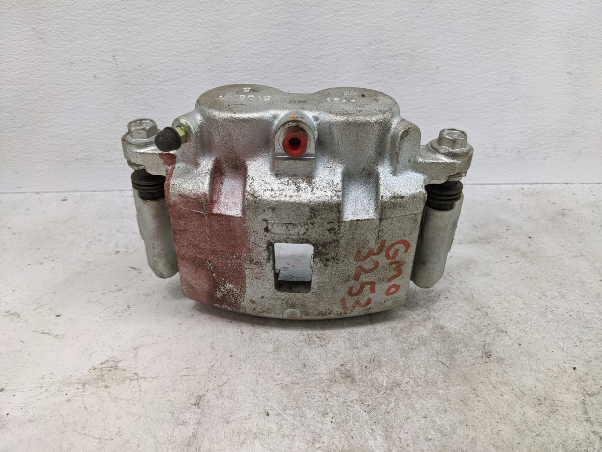 2014 Chevrolet Express Rear Passenger Right Brake Caliper - Oemusedautoparts1.com